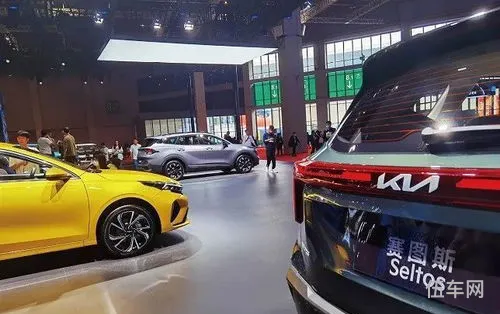 2023款起亚最新SUV(2024起亚智跑)